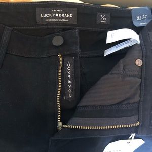 NWT Lucky Brand Hayden Skinny jeans sz 4/27